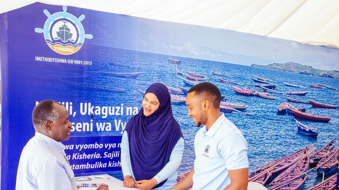 WADAU WAENDELEA KUTEMBELEA BANDA LA TASAC NA KUPATA ELIMU KATIKA MAONESHO YA MEATF