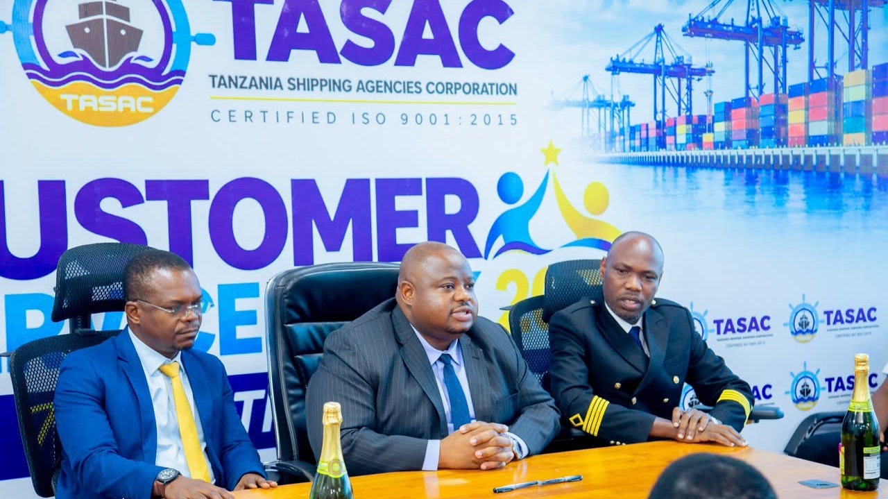 MKURUGENZI MKUU TASAC ASHEREKEA WIKI YA HUDUMA KWA WATEJA NA WADAU